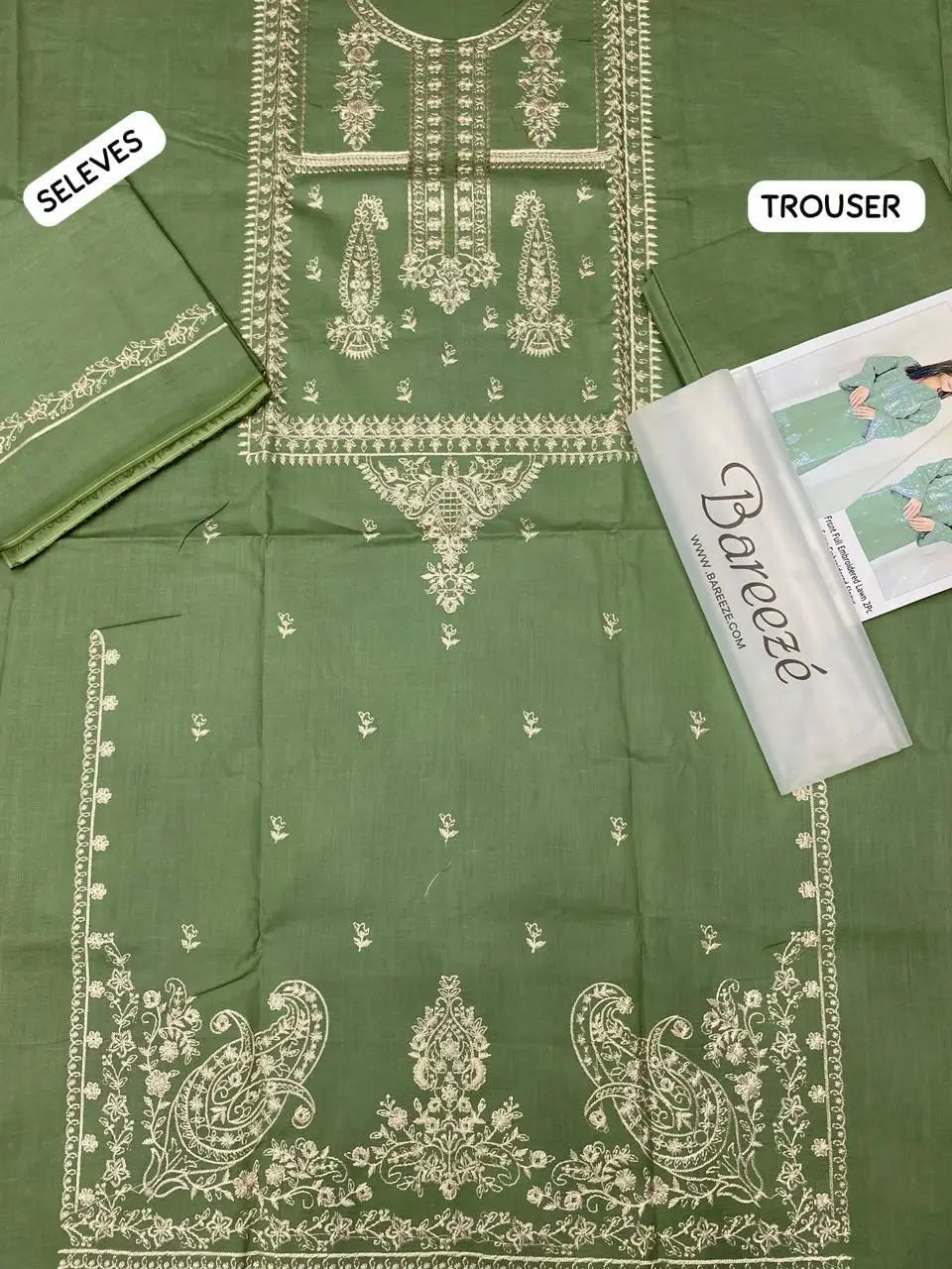 Bareeze Embroidered 2-Piece Lawn Un-stiched Kenari.Pk