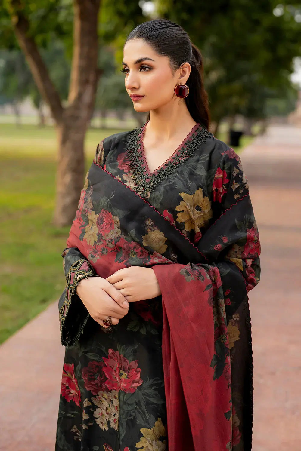 3 PCS Premium Linen Crimson Garden - Unstitched A#009 Kenari.Pk