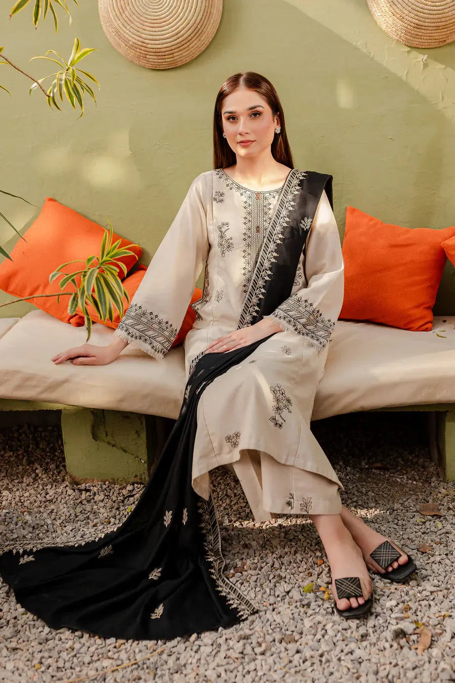 3 PCS Dhanak Embroidered Suit with Patches - Unstitched A#018 Kenari.Pk