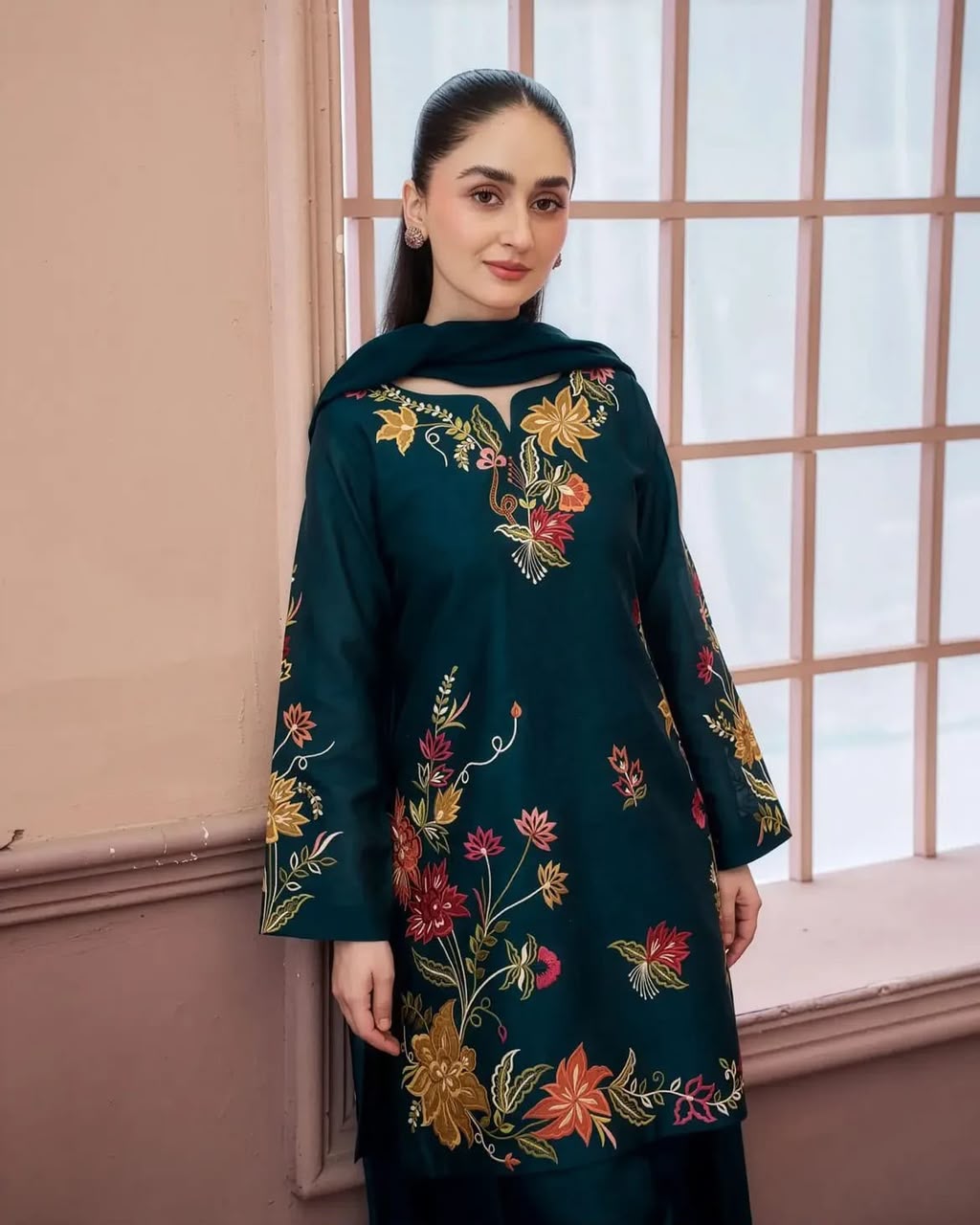 Silai Karhai Dhanak Premium Embroidered 3-Piece